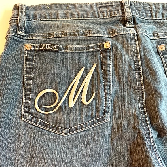 Mudd Jean Capris 9 - Picture 8 of 9
